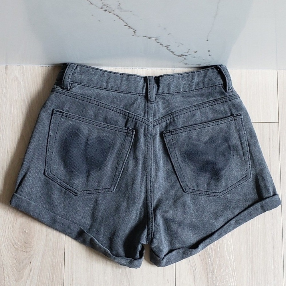 Adika Shorts Womens XS Black Denim Heart Pocket High‎ Rise Cuffed Festival